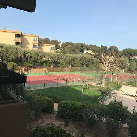 T3 Vue Piscine Proche 아파트 *