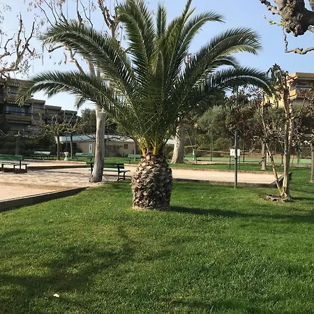 T3 Vue Piscine Proche 아파트 *